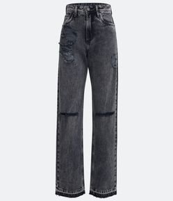 Pantalón Recto de Jeans con Desgastes y Corte Navaja en la Rodilla
