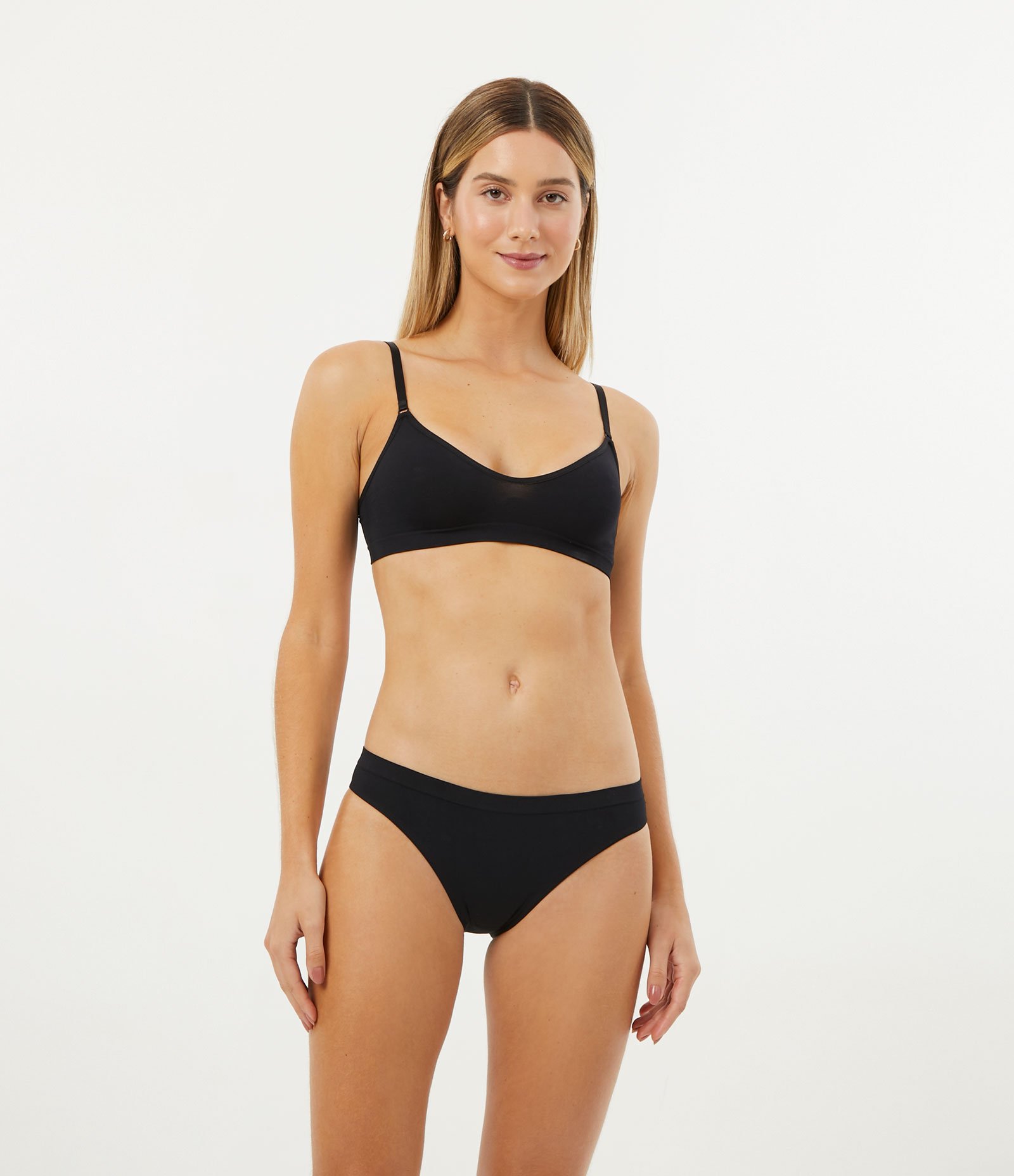 Sutiã em Microfibra sem Bojo e Aro com Barra Texturizada Plié Preto 2