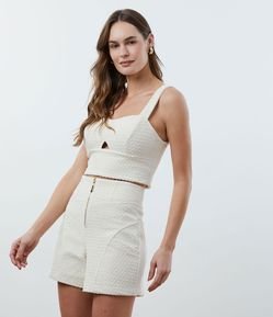 Blusa Regata Cropped em Jacquard com Recorte Vazado Frontal
