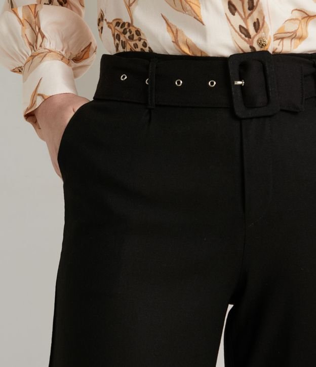 Pantalón Pantalona en Viscosa con Pliegues y Cinturón Negro 3