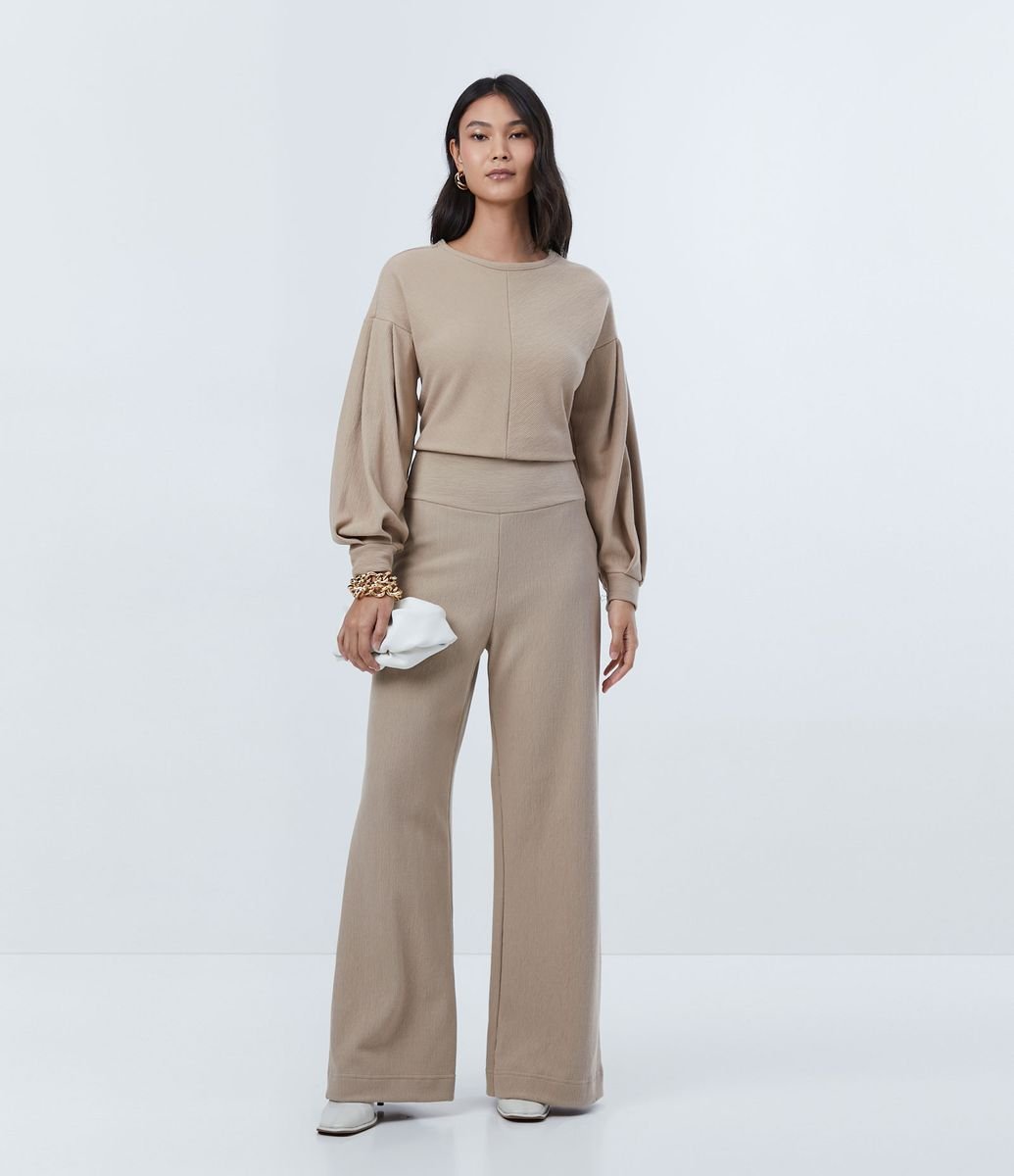 Calça Cenoura com Textura e Cós Largo Menor preço em Calça Cenoura com Textura e Cós Largo