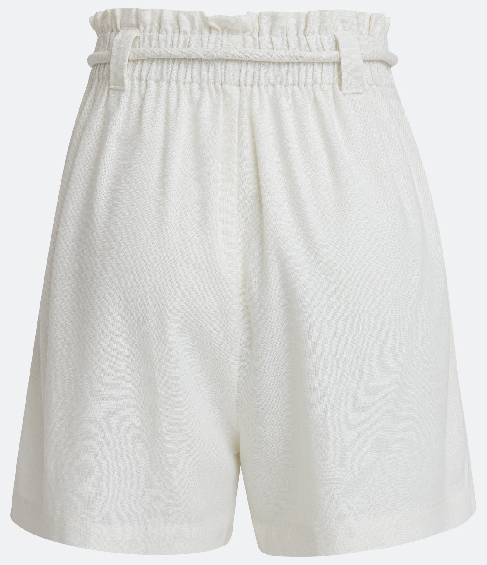 Short Clochard em Viscolinho com Cinto Corda 6