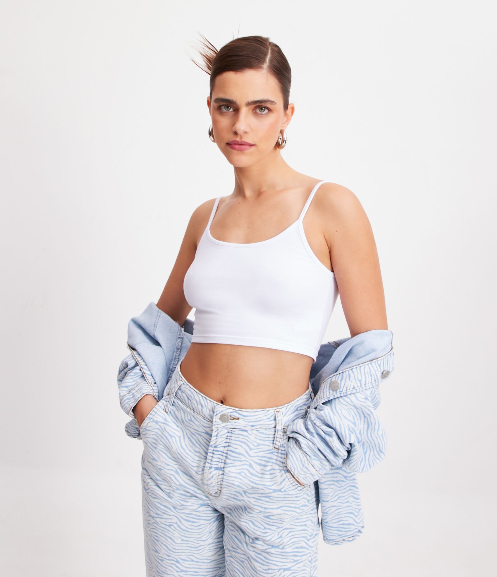 Blusinha de Alça Cropped em Cotton Branco 1