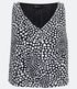 Imagem miniatura do produto Blusa Corta con Estampado de Corazón y Detalle en Botón Negro 5