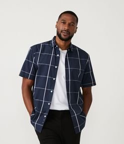 Camisa Comfort em Algodão com Estampa Xadrez e Manga Curta