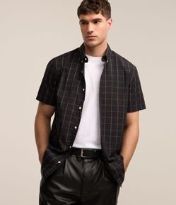 Camisa Comfort em Algodão com Estampa Xadrez