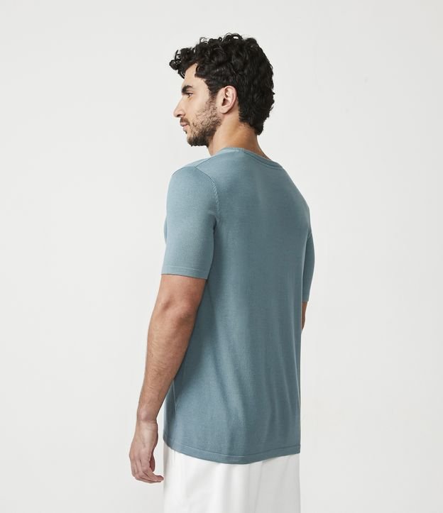 Remera Slim en Viscosa con Manga Corta Verde 3