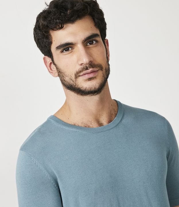 Remera Slim en Viscosa con Manga Corta Verde 4