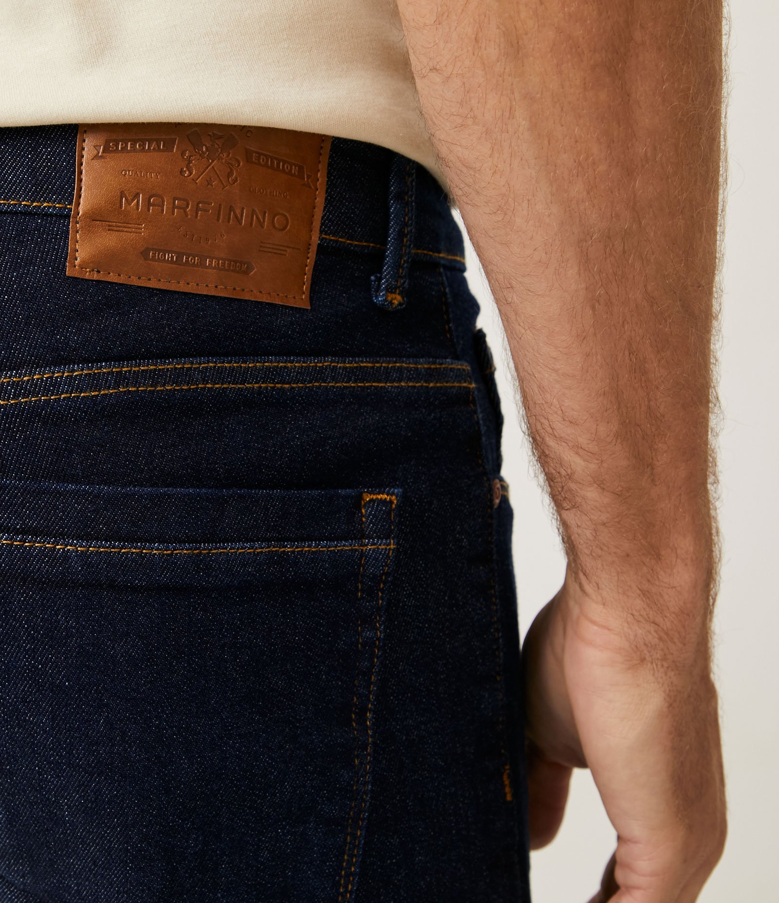 Calça Jeans Slim com Cós Fixo Azul 5