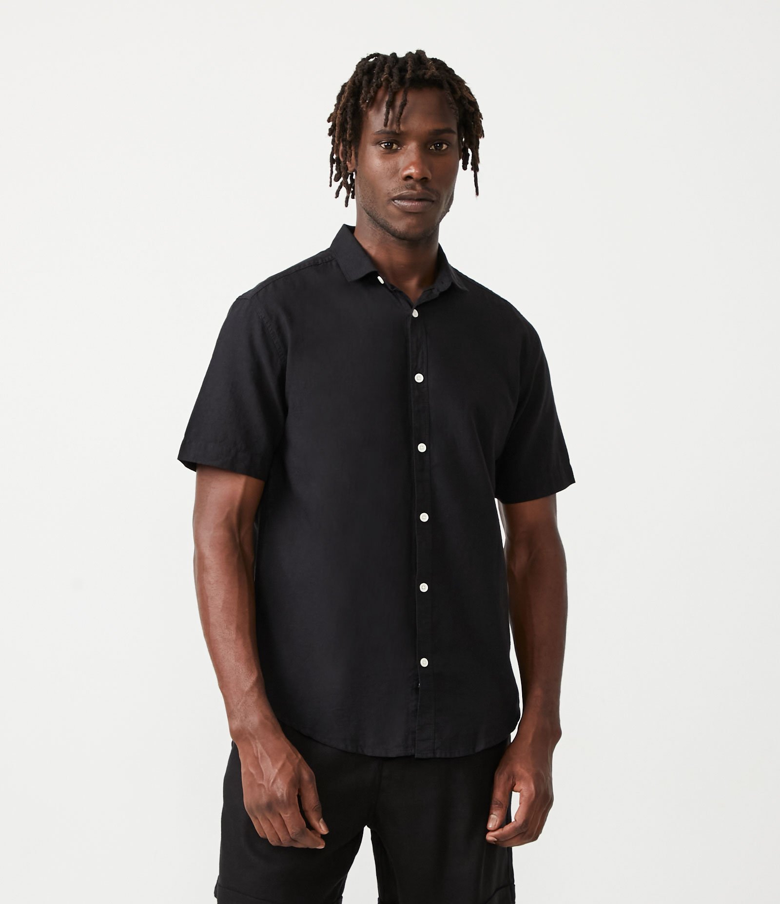 Camisa Comfort Básica em Linho com Manga Curta 1