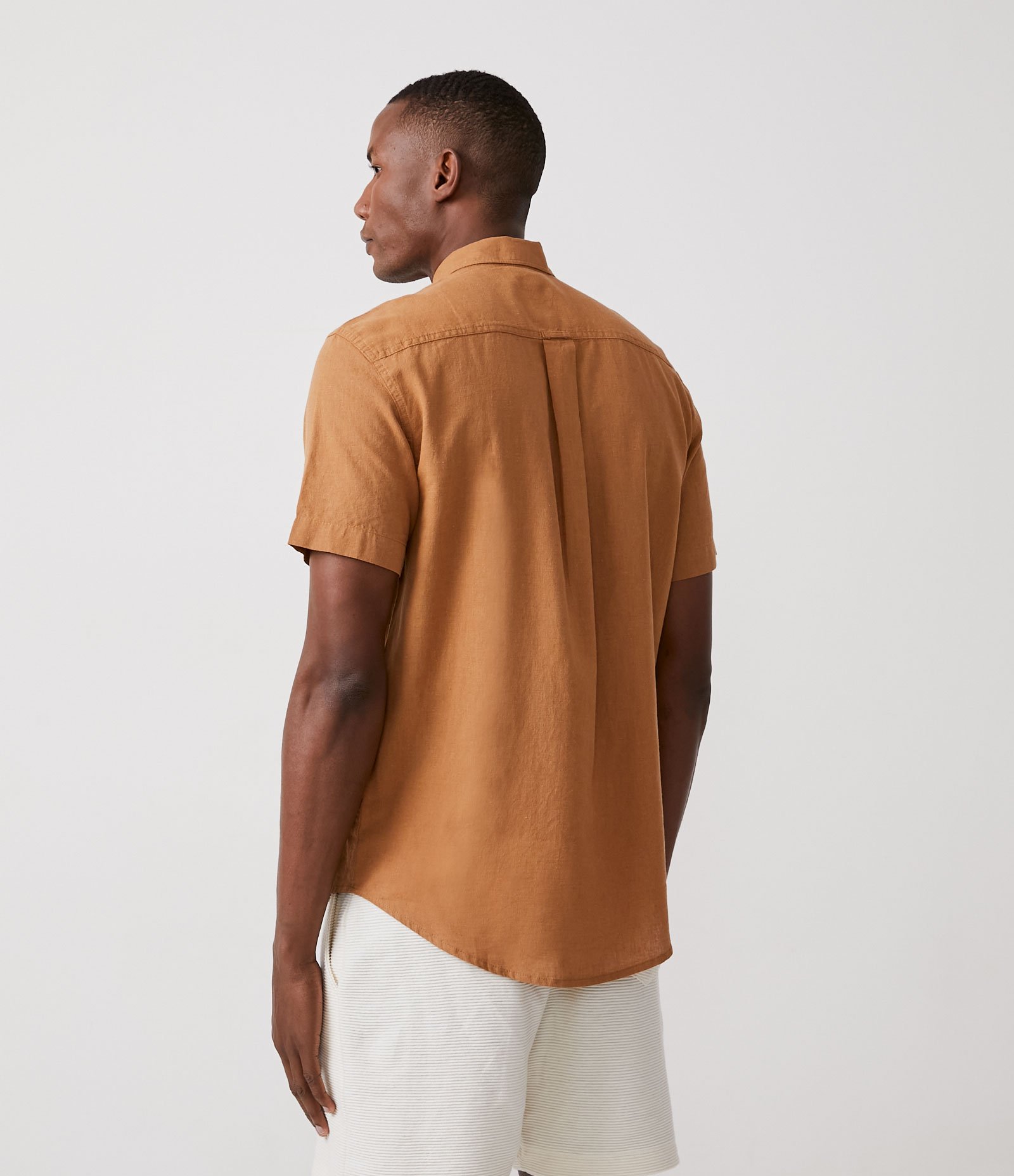 Camisa Comfort Básica em Linho com Manga Curta 3