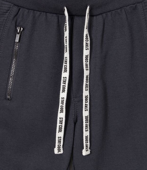 Pantalón Infantil con Recortes Texturizados y Cremallera en lo Bolsillo - Talle 5 a 14 años Gris 4