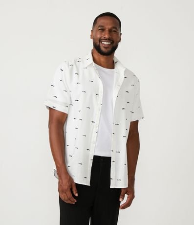 Camisa Comfort em Linho com Estampa de Mini Peixinhos Menor preço em Camisa Comfort em Linho com Estampa de Mini Peixinhos