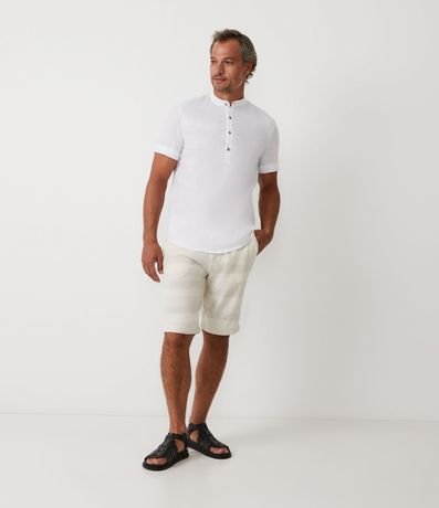 Menor preço em Bermuda Slim de Sarja com Estampa Listrada e Bolsos