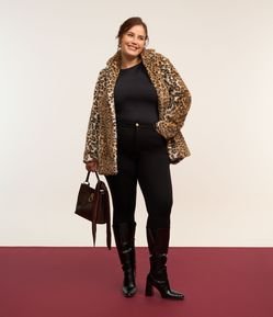 Calça Legging em Malha com Bolsos Curve & Plus Size