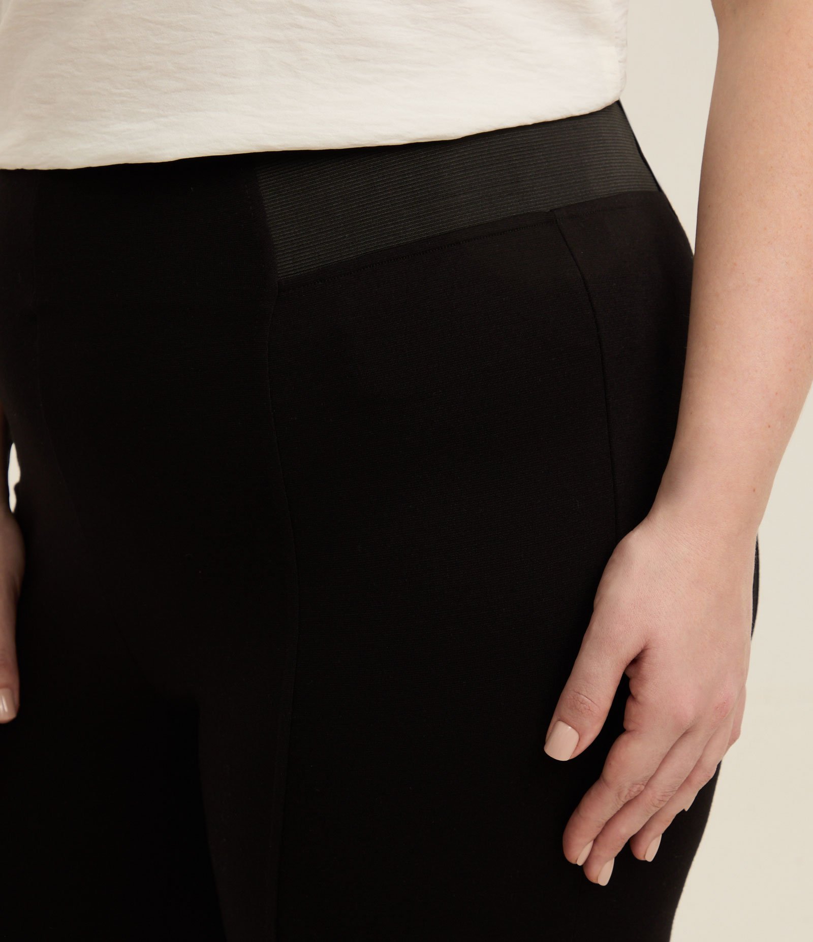 Calça Legging em Viscose com Elástico no Cós Curve & Plus Size Preto 3