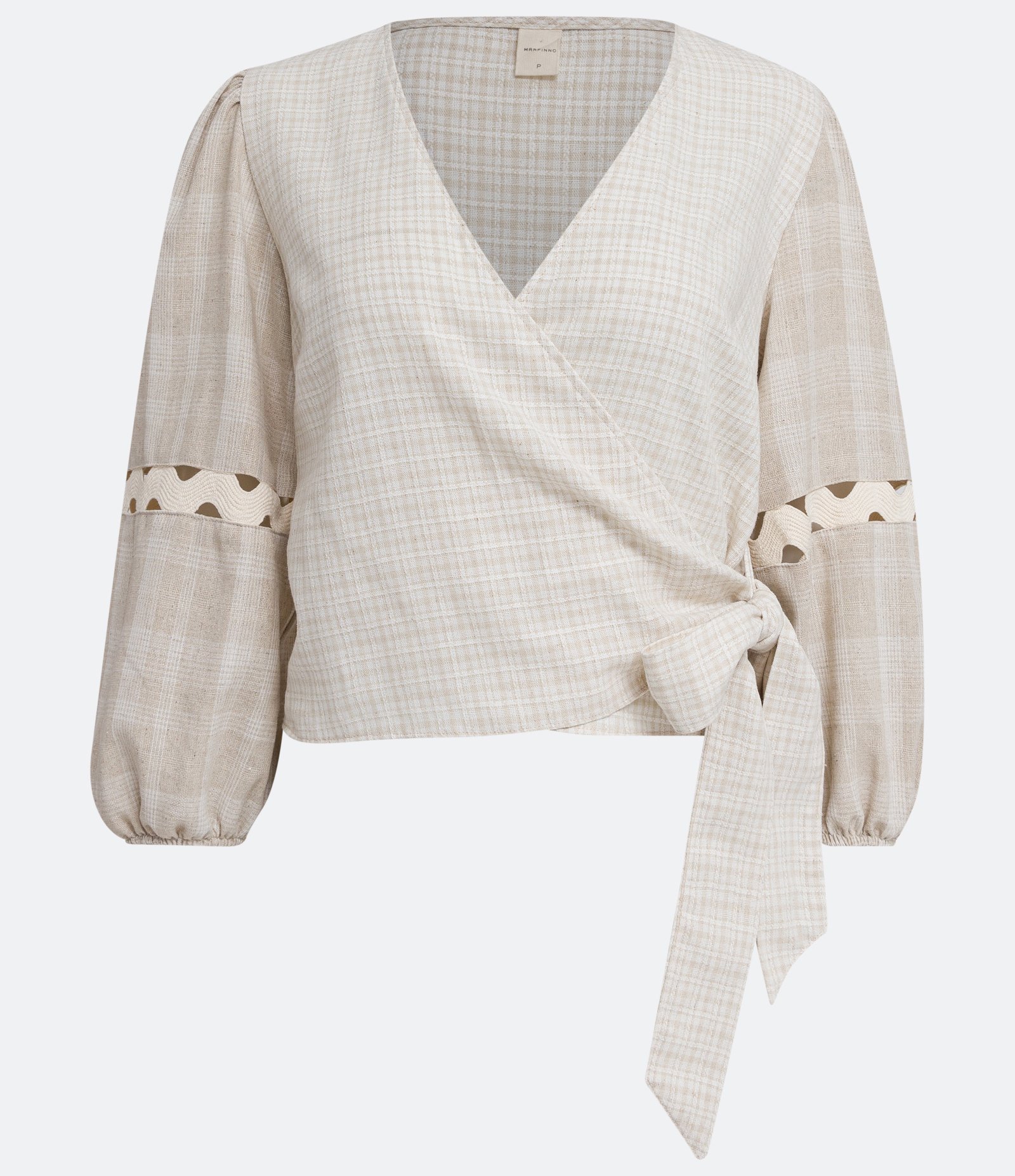 Blusa em Viscolinho Xadrez com Transpasse Frontal Bege 5