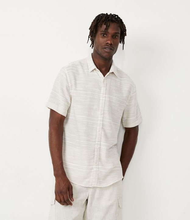 Camisa Comfort em Algodão Texturizado com Listras - Cor: Marrom - Tamanho: P