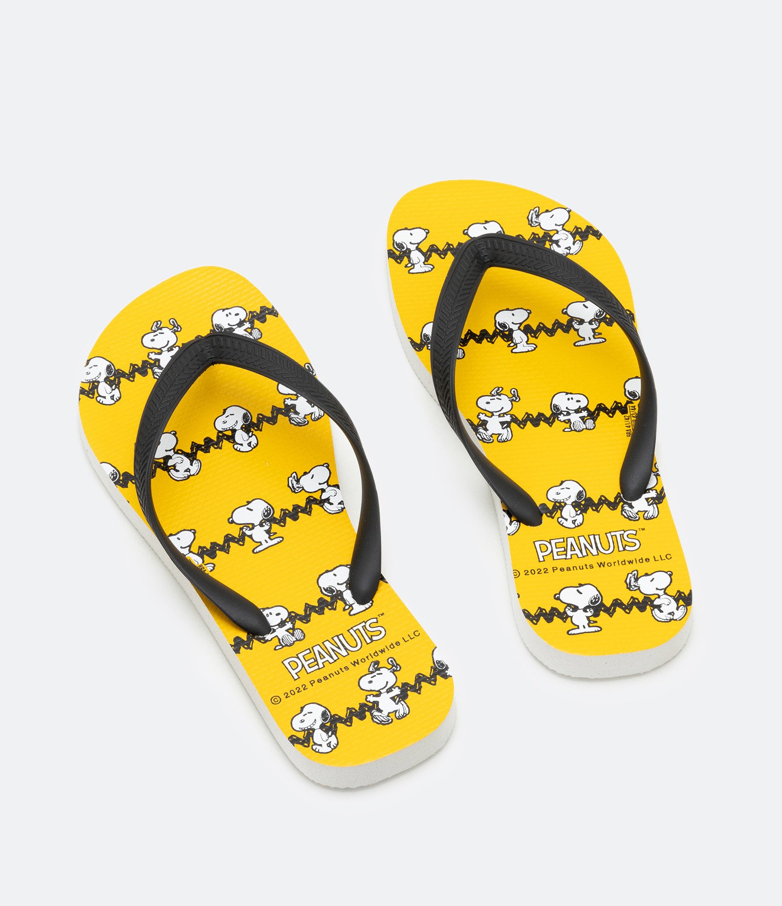 Chinelo de Tiras com Estampa Snoopy Amarelo 3
