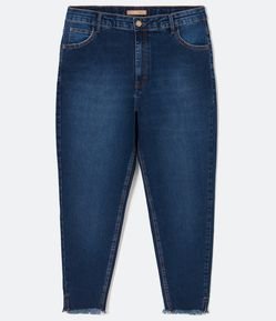 Calça Mom Jeans com Barra Desfiada Curve & Plus Size