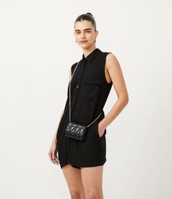 Macaquinho em Viscose com Gola Colarinho