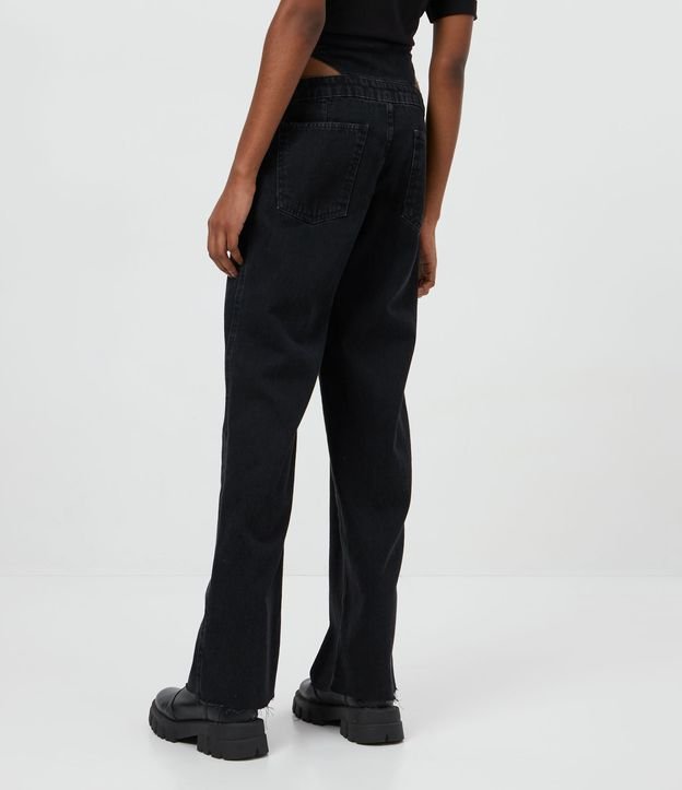 Calça Anos 90 Jeans com Detalhe Asa Delta e Zíper Frontal Preto 3