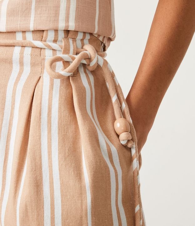 Short Clochard en Viscolino con Cinturón Cuerda y Estampado de Rayas Beige 4