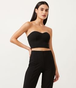 Blusa Cropped em Crepe com Decote Tomara que Caia e Aviamentos