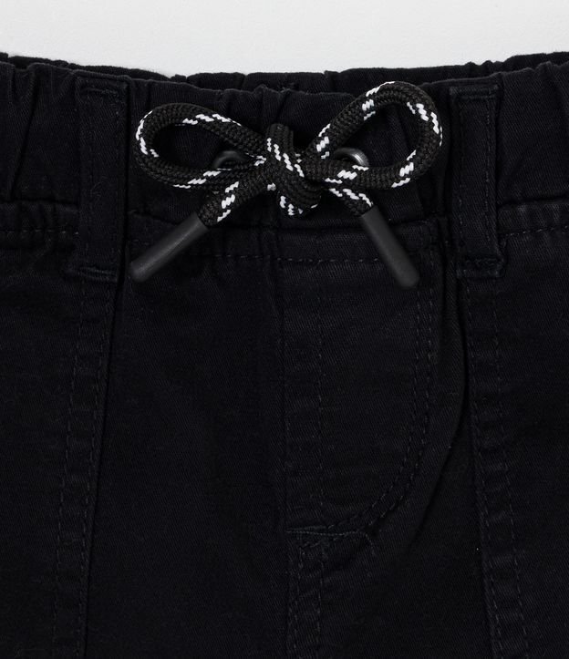 Pantalón Jogger Infantil en Sarga con Bolsillos Alargados - Talle 1 a 5 años Negro 3