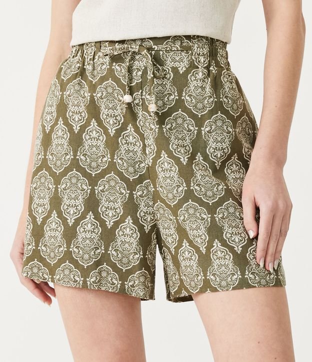 Short en Viscolino con Estampado Étnico Verde 2