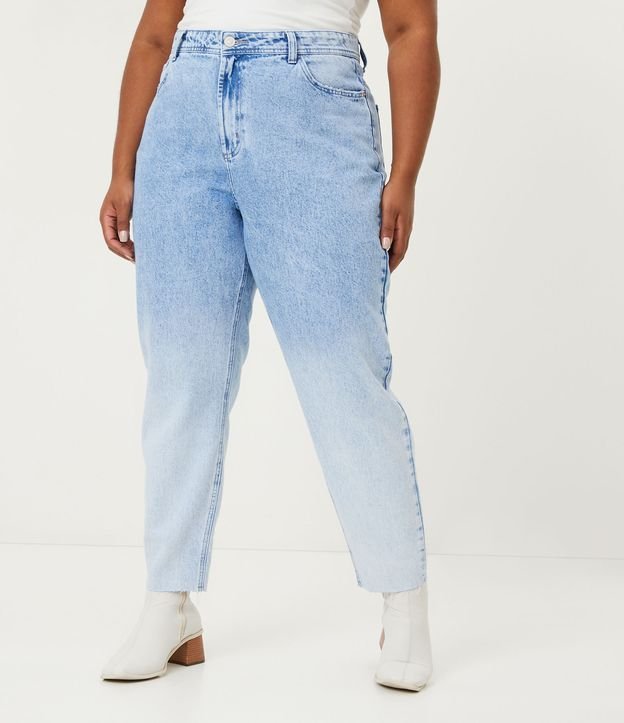 Calça Mom Jeans Degradê Curve & Plus Size