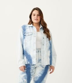 Jaqueta Alongada em Jeans com Estampa Tie Dye - Curve & Plus Size