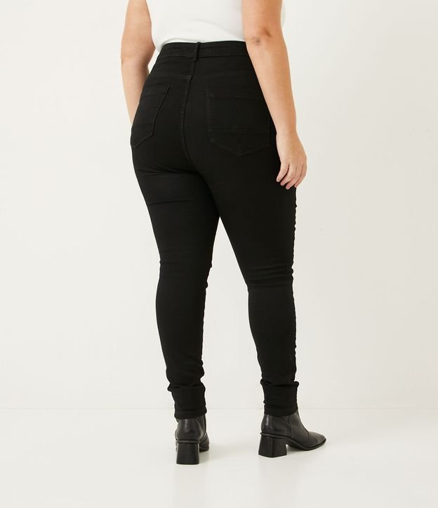 Calça Skinny Jeans com Rasgo Curve & Plus Size Preto 3