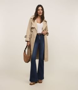 Calça Flare Jeans com Bolsos