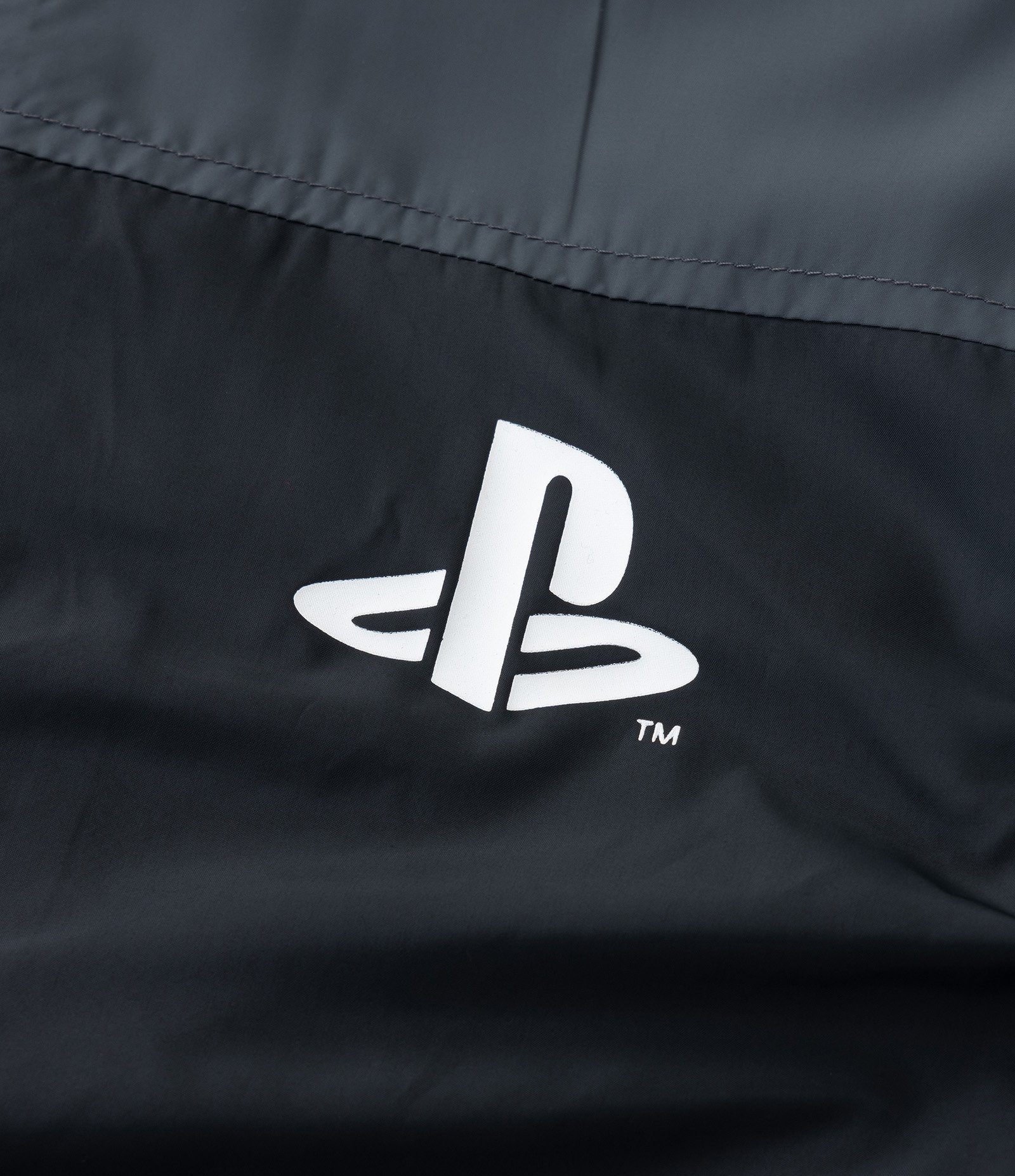 Jaqueta Quebra Vento Infantil Estampa PlayStation - Tam 5 a 14 Anos Cinza/Preto 10