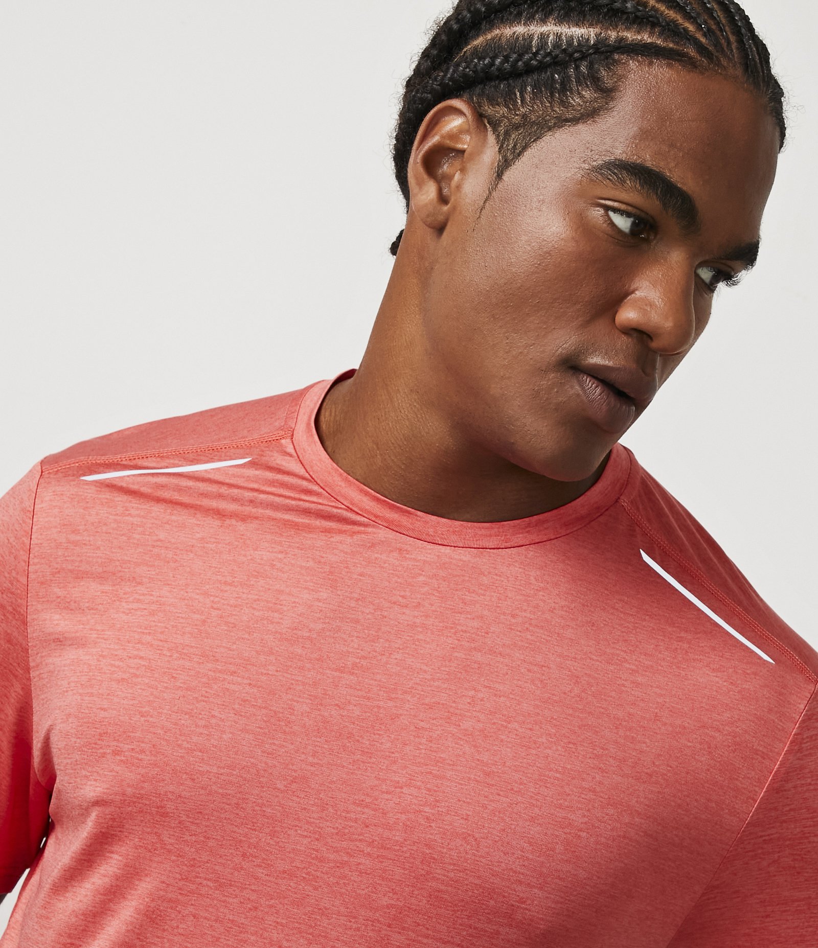 Camiseta Esportiva com Tecnologia Dry e Detalhes Refletivos Rosa Coral 4