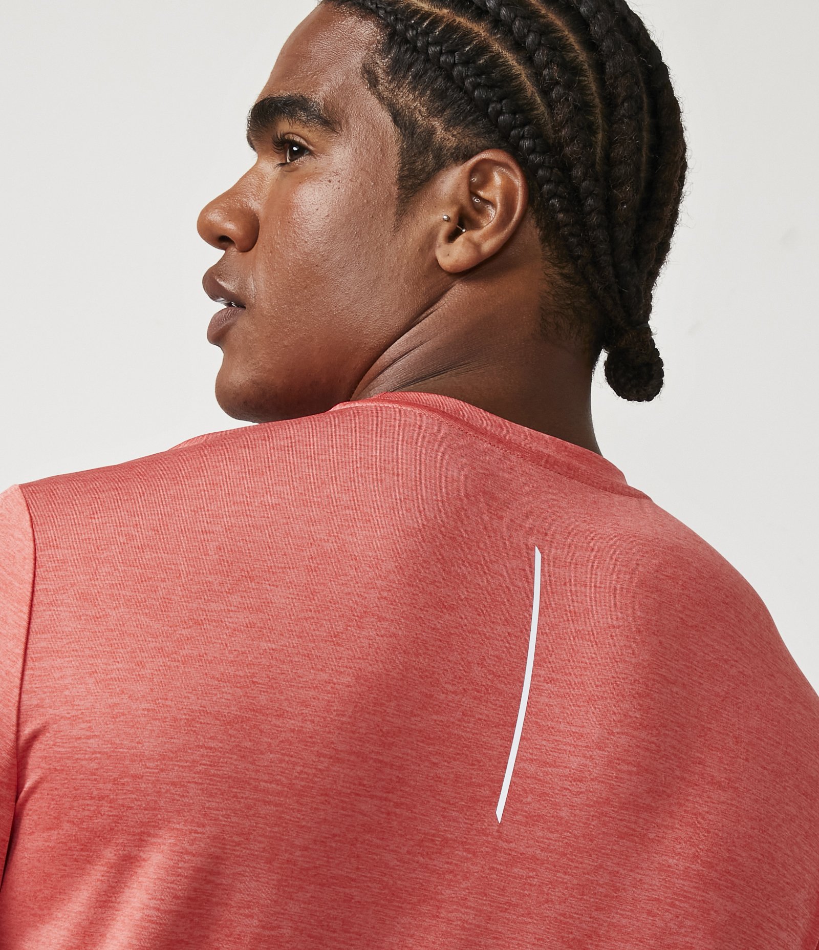 Camiseta Esportiva com Tecnologia Dry e Detalhes Refletivos Rosa Coral 5