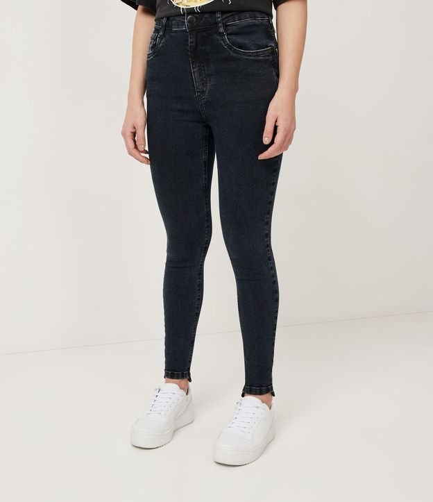 Pantalón Skinny Jeans con Barra Diferente Negro 3