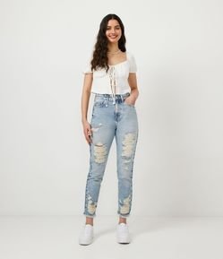 Calça Mom Jeans com Barra Ajustada