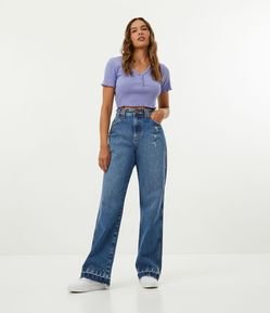 Calça Anos 90 em Jeans com Puídos