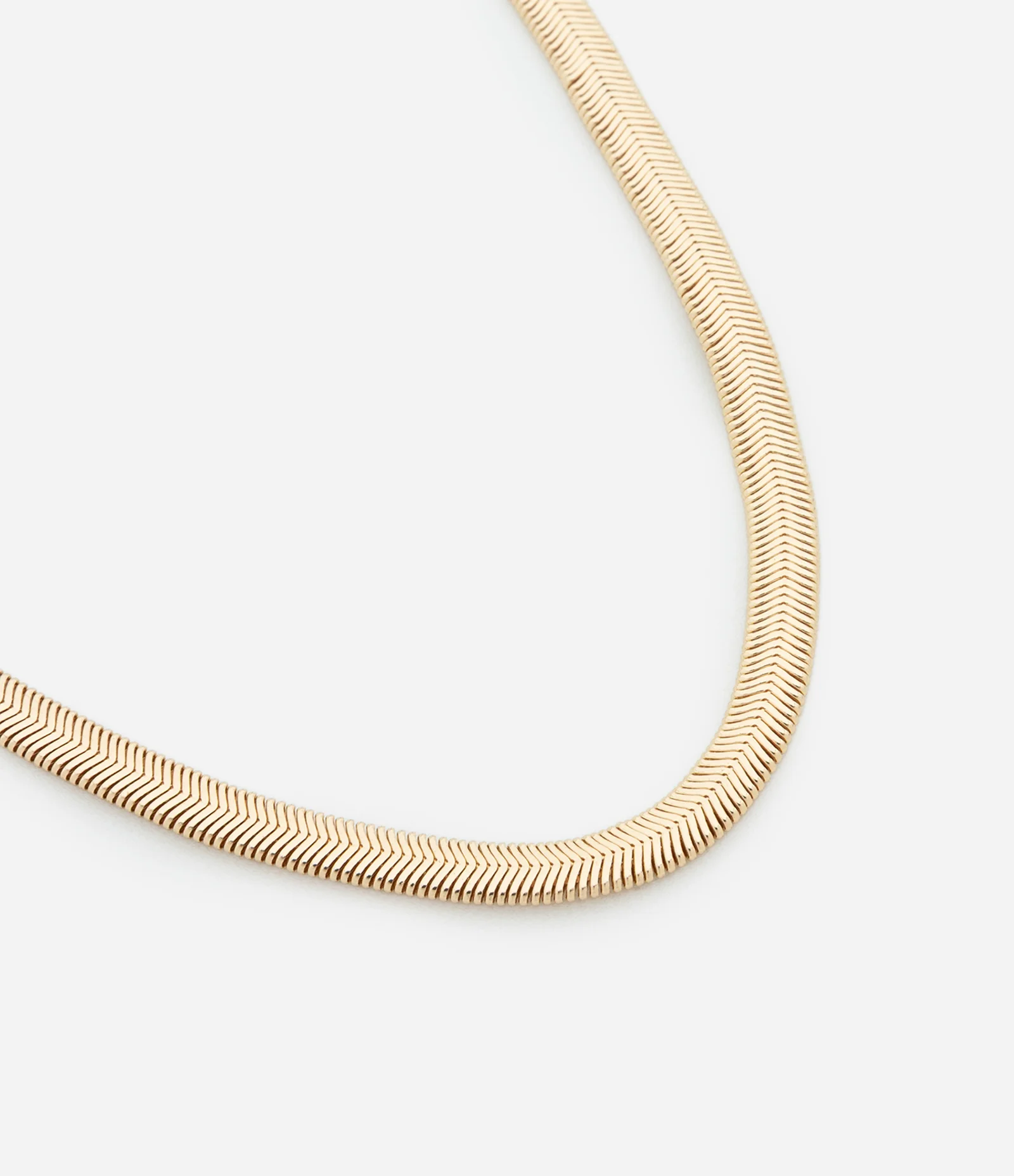 Colar Médio em Metal Rabo de Rato Dourado 1