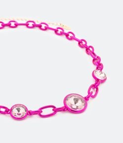 Colar Médio em Metal com Pingente de Strass