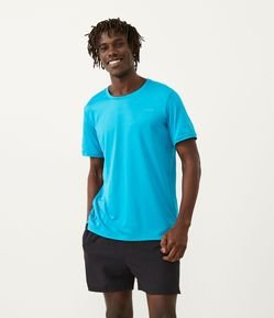 Camiseta Esportiva com Recortes Refletivos