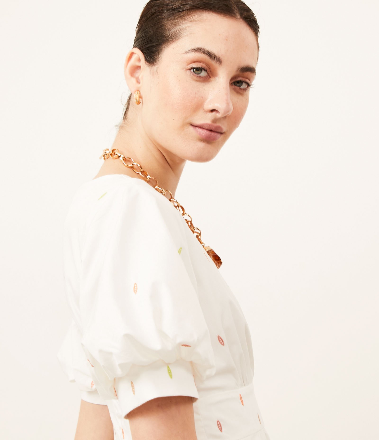Vestido Midi em Tricoline com Bordados e Manga Bufante Branco 4