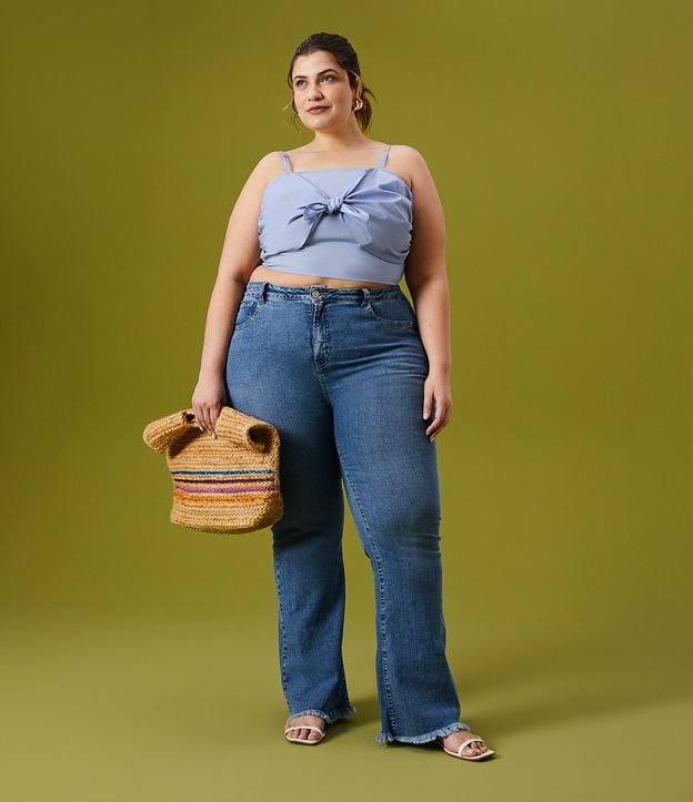 Blusa Cropped em Tricoline com Amarração Curve & Plus Size
