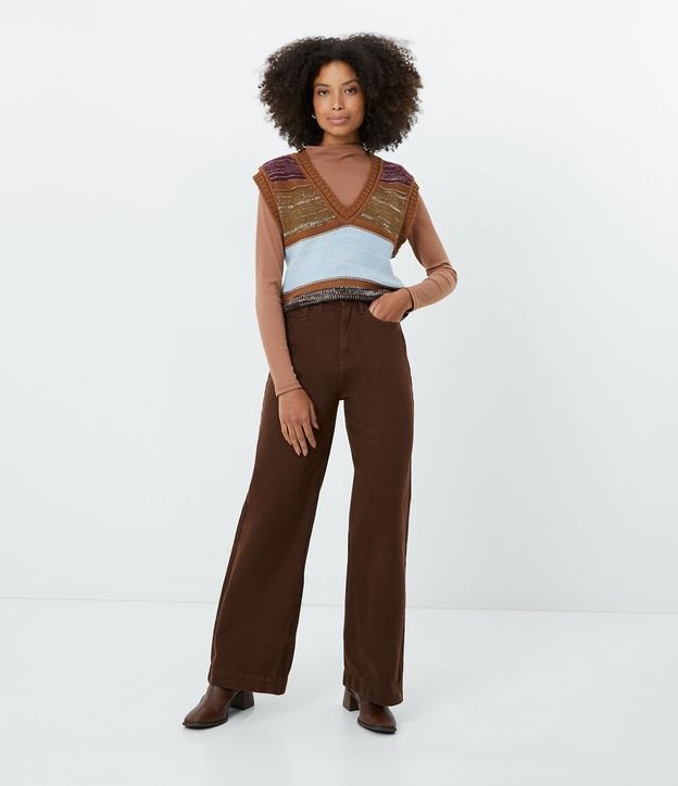 Calça Wide Leg em Sarja com Cintura Alta