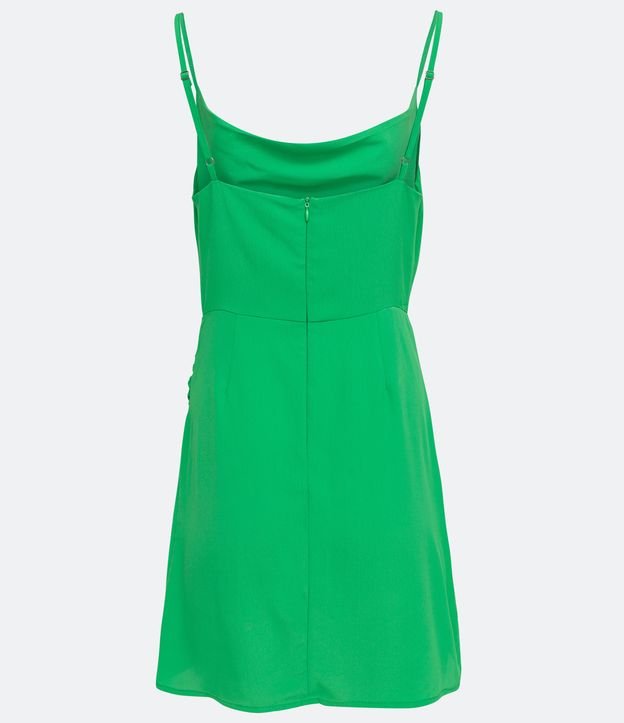 Vestido Corto de Tirantes en Satín con Escote Drapeado y Pollera Fruncida Verde 8