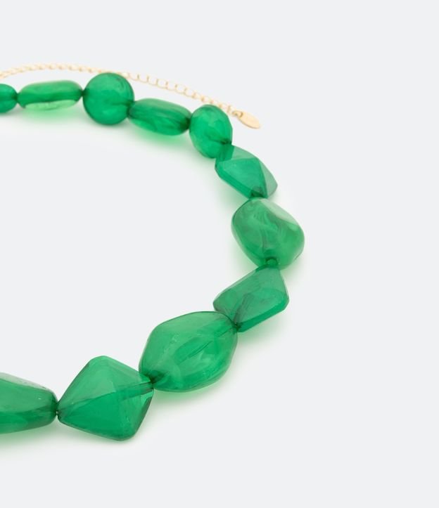 Maxi Collar en Acrílico con Resinas Irregulares Verde 2