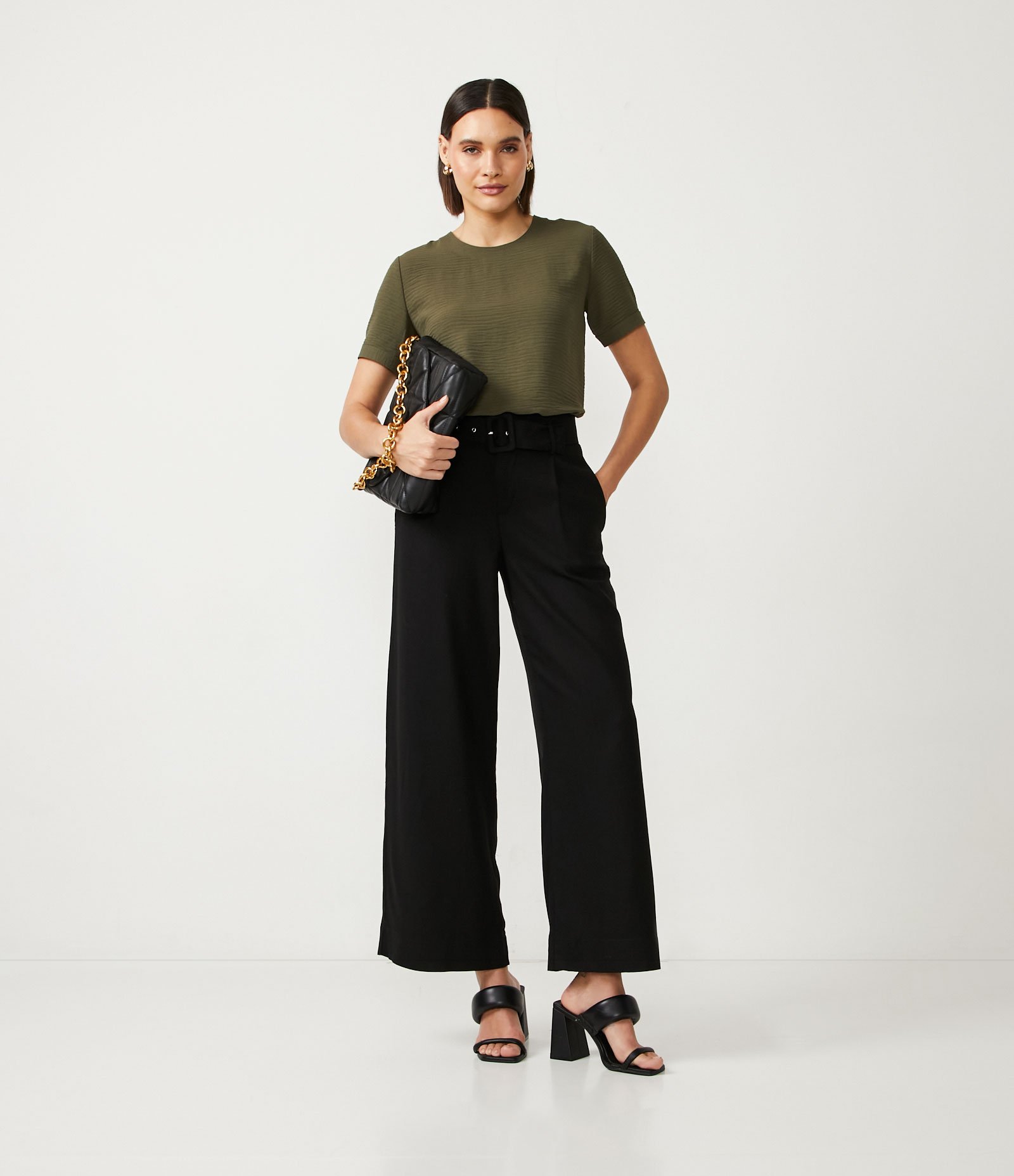 Blusa com Abertura nas Costas e Detalhes Pespontados 2