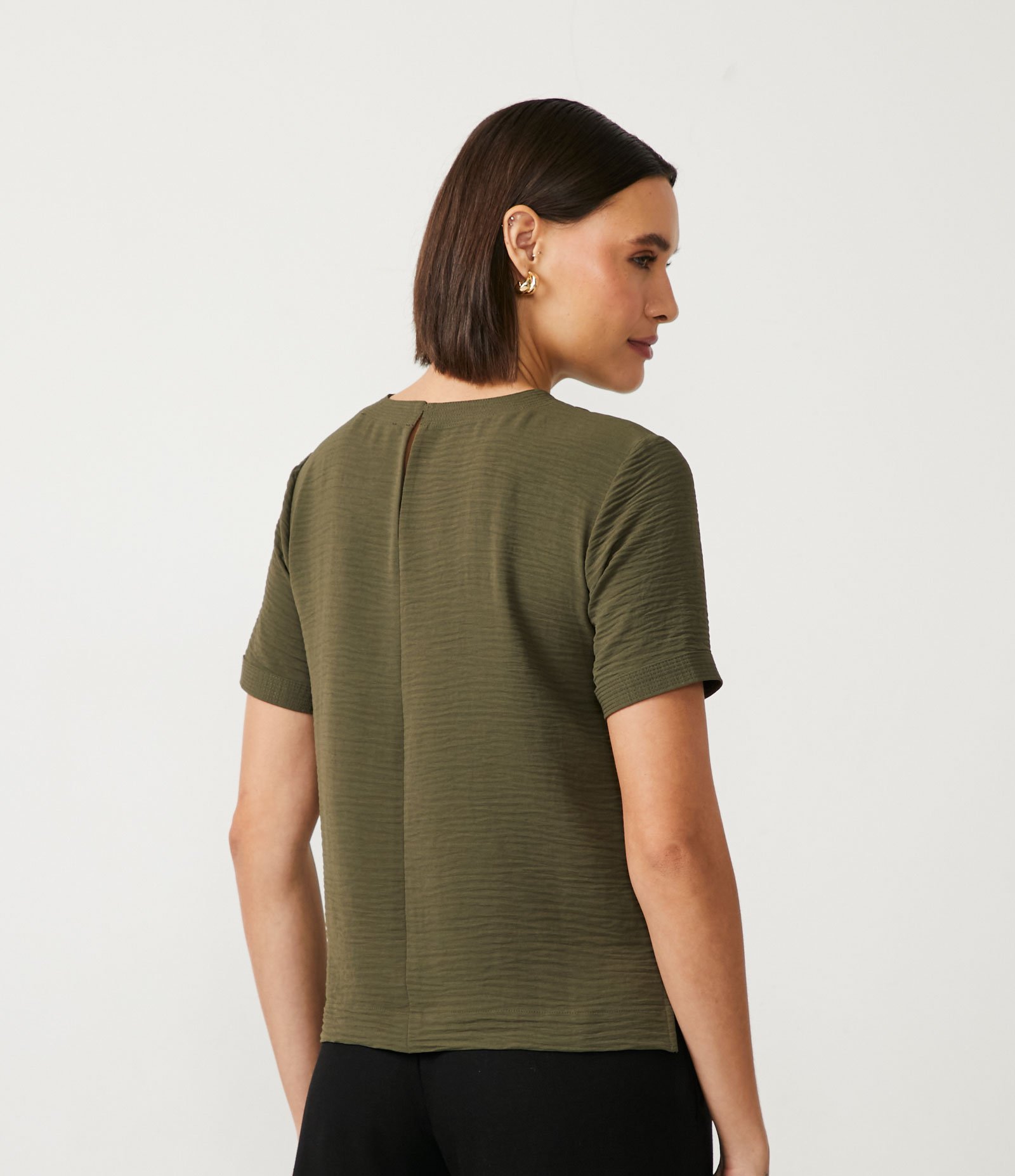 Blusa com Abertura nas Costas e Detalhes Pespontados 3
